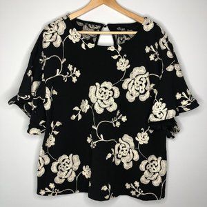 Beige by Eci Black w/white floral embroidery- XL